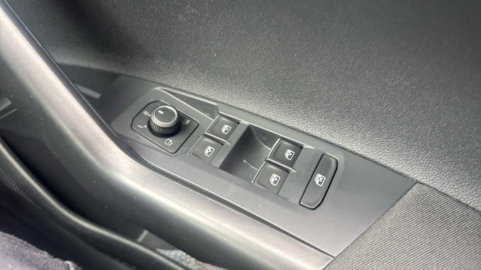 Volkswagen Taigo 1.5 TSI 150 Black Edition 5dr DSG Petrol Hatchback - Image 26